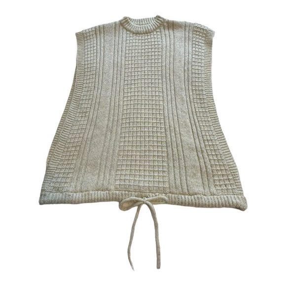 Universal Threads Sleeveless Knit Boxy Drawstring Vest One Size - Picture 2 of 12